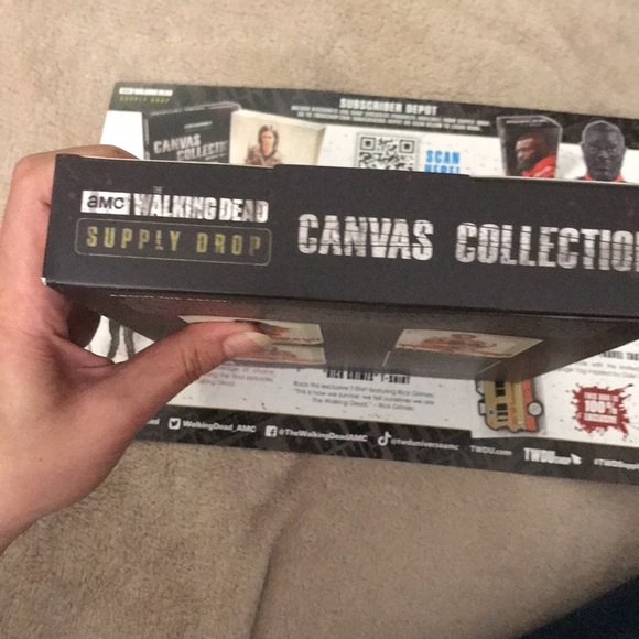 AMC The Walking Dead official Supply Drop Canvas Collection 3 of 4 Maggie Green - Picture 6 of 6